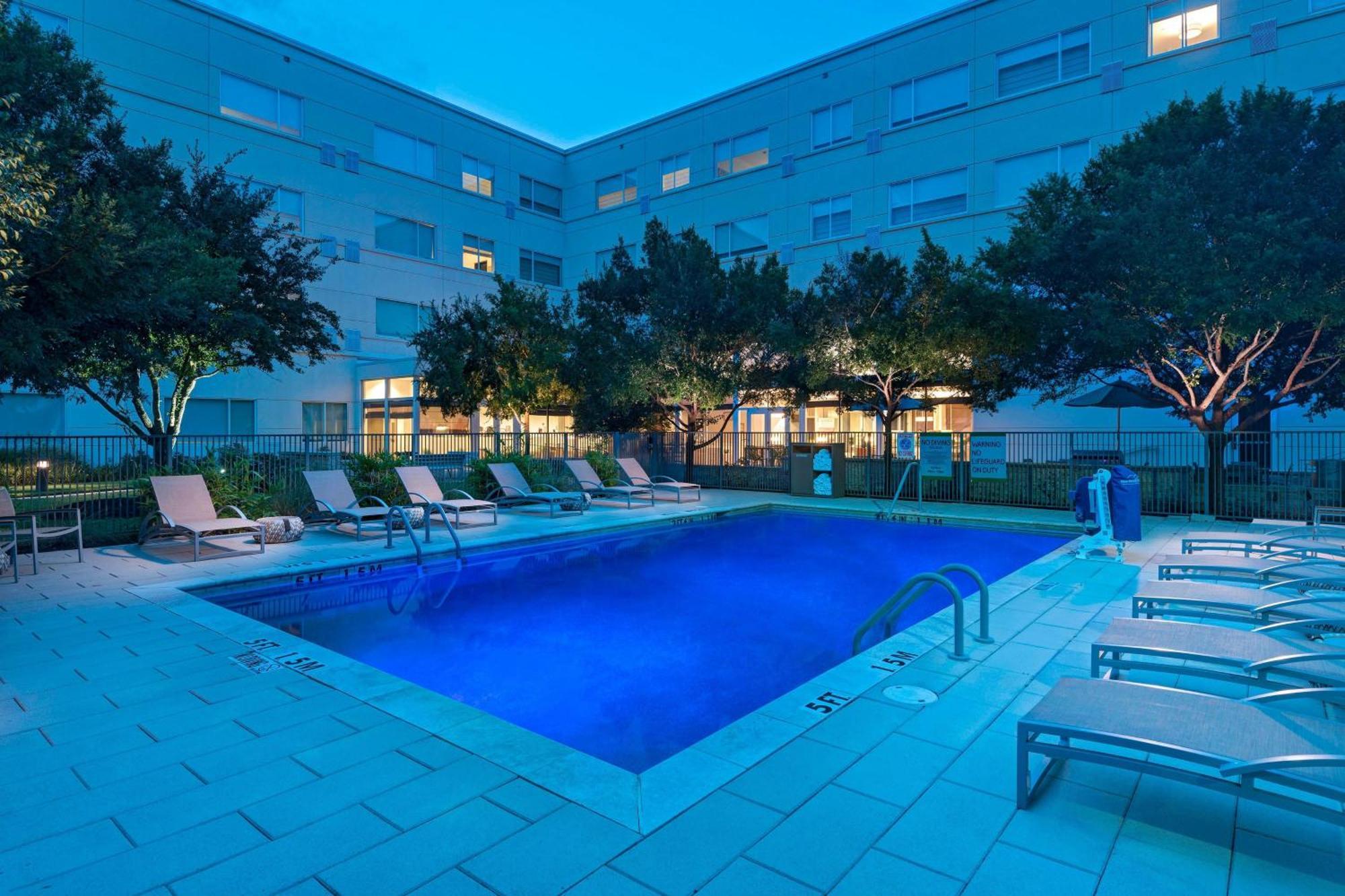 Element Houston Vintage Park Hotel Louetta Bagian luar foto